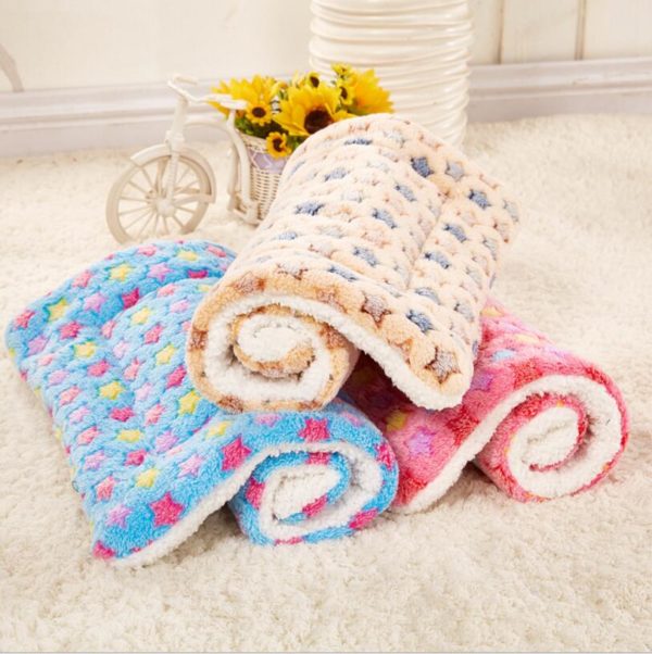 Star Winter Pet Blanket for Small Cats Dogs Thick Sleep Mat Pet Dog Cat Puppy Kitten Puppy Pet Blanket  3 Color 4 Size